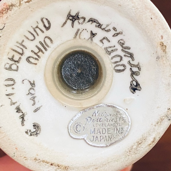 🎄🌟HP🌟VTG Set 1962 Mod Ceramic Christmas Presents Salt & Pepper Shakers - Picture 8 of 10